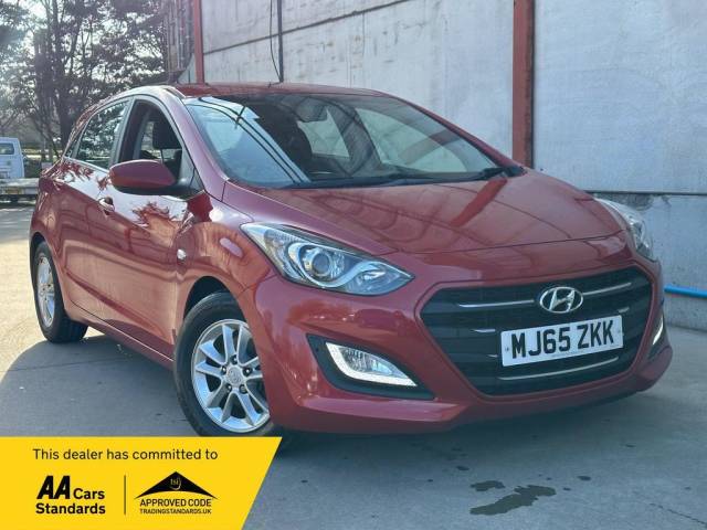 Hyundai i30 1.6 CRDi Blue Drive SE 5dr Hatchback Diesel RED